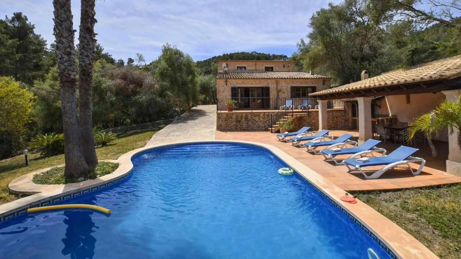 Holiday home Amazing Mansion In Petra With Swimming Pool Villa
