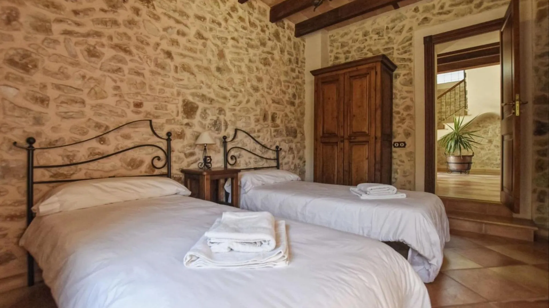 Holiday home Amazing Mansion In Petra With Swimming Pool Villa Spain