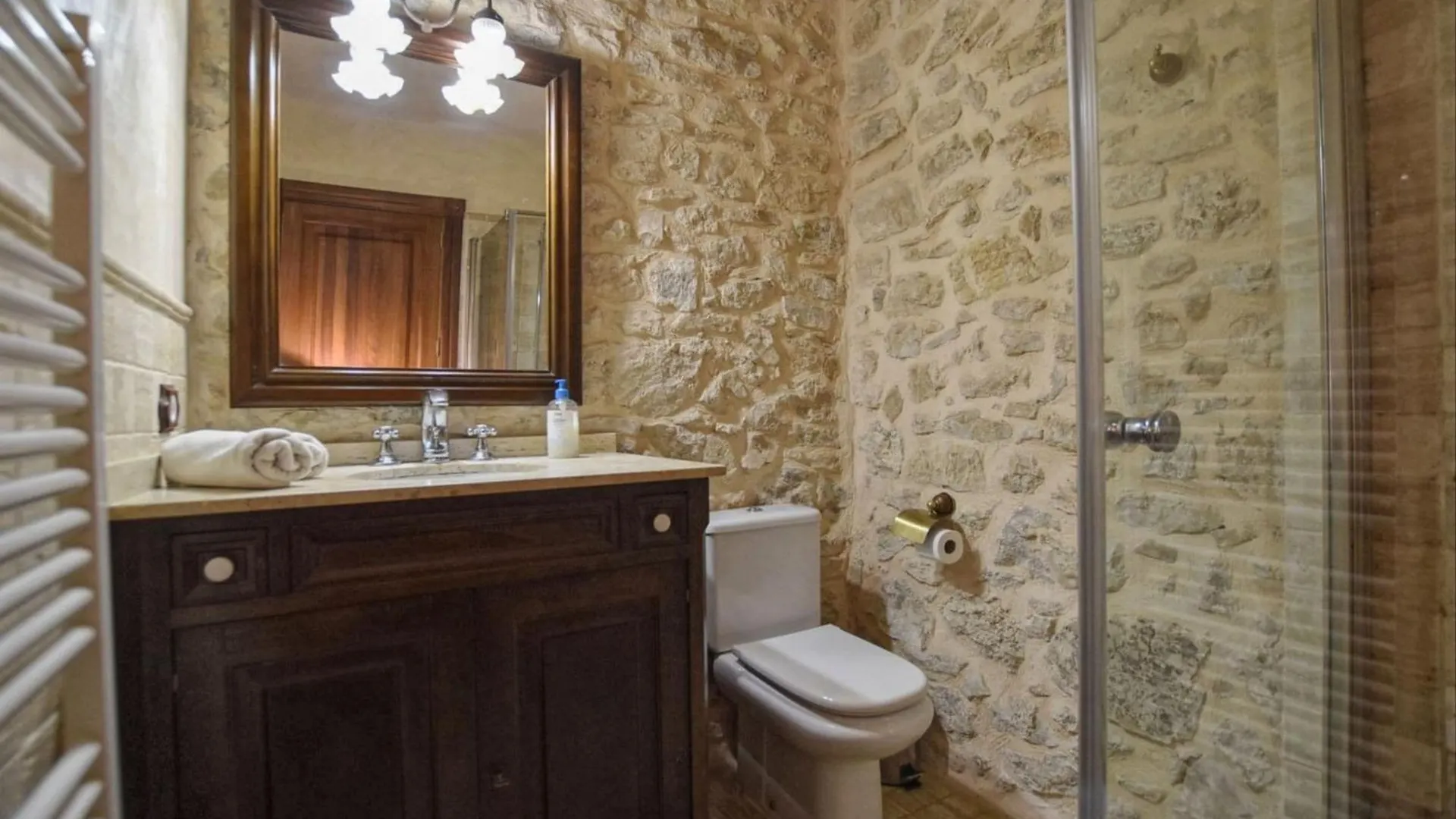 Holiday home Amazing Mansion In Petra With Swimming Pool Villa