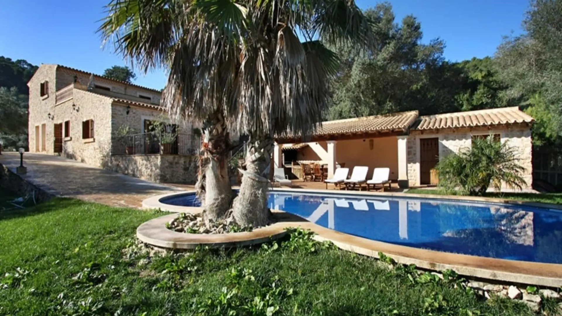 Amazing Mansion In Petra With Swimming Pool Villa