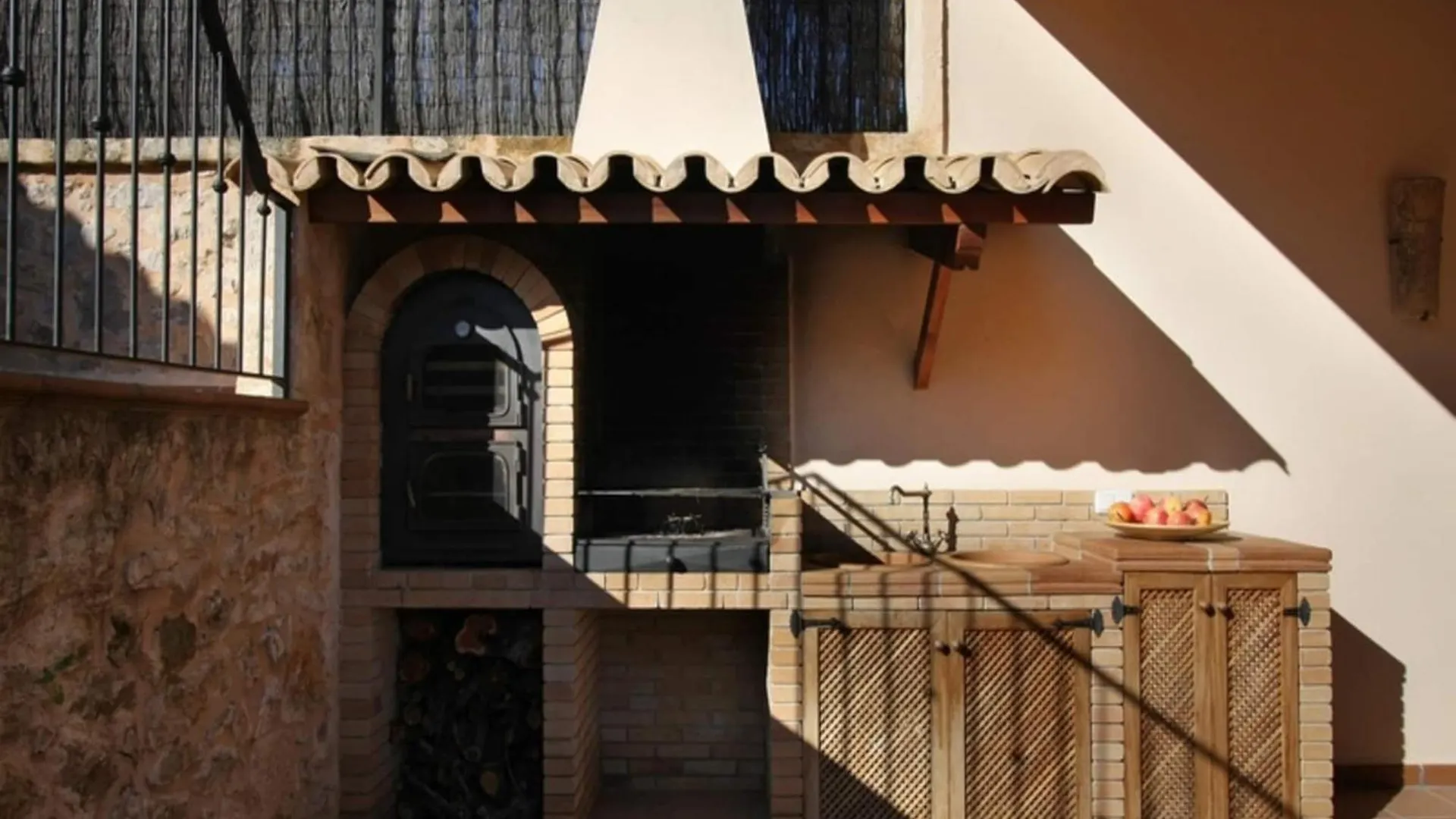 Amazing Mansion In Petra With Swimming Pool Villa